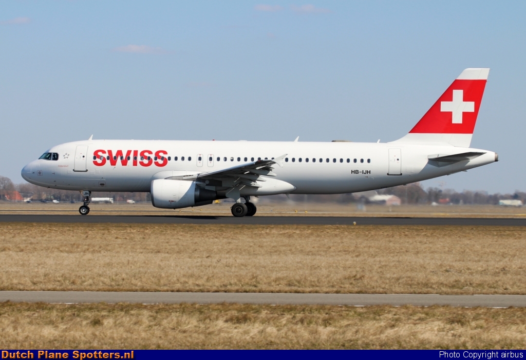 HB-IJH Airbus A320 Swiss International Air Lines by airbus