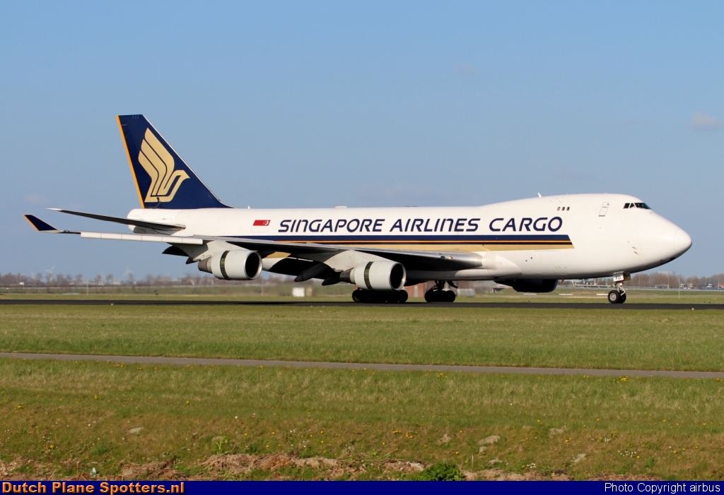 9V-SFD Boeing 747-400 Singapore Airlines Cargo by airbus