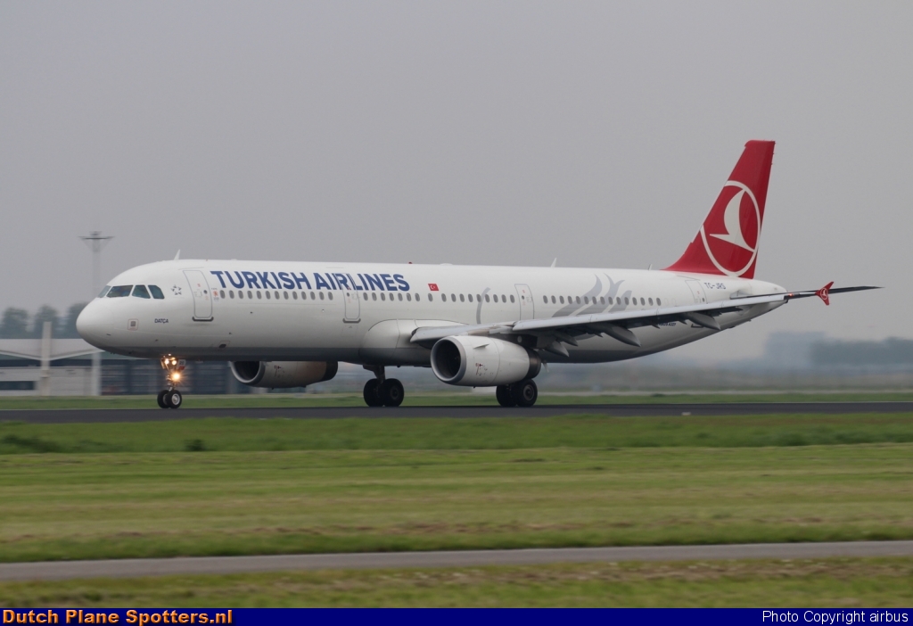 TC-JRS Airbus A321 Turkish Airlines by airbus