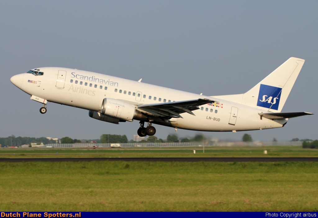 LN-BUD Boeing 737-500 SAS Scandinavian Airlines by airbus
