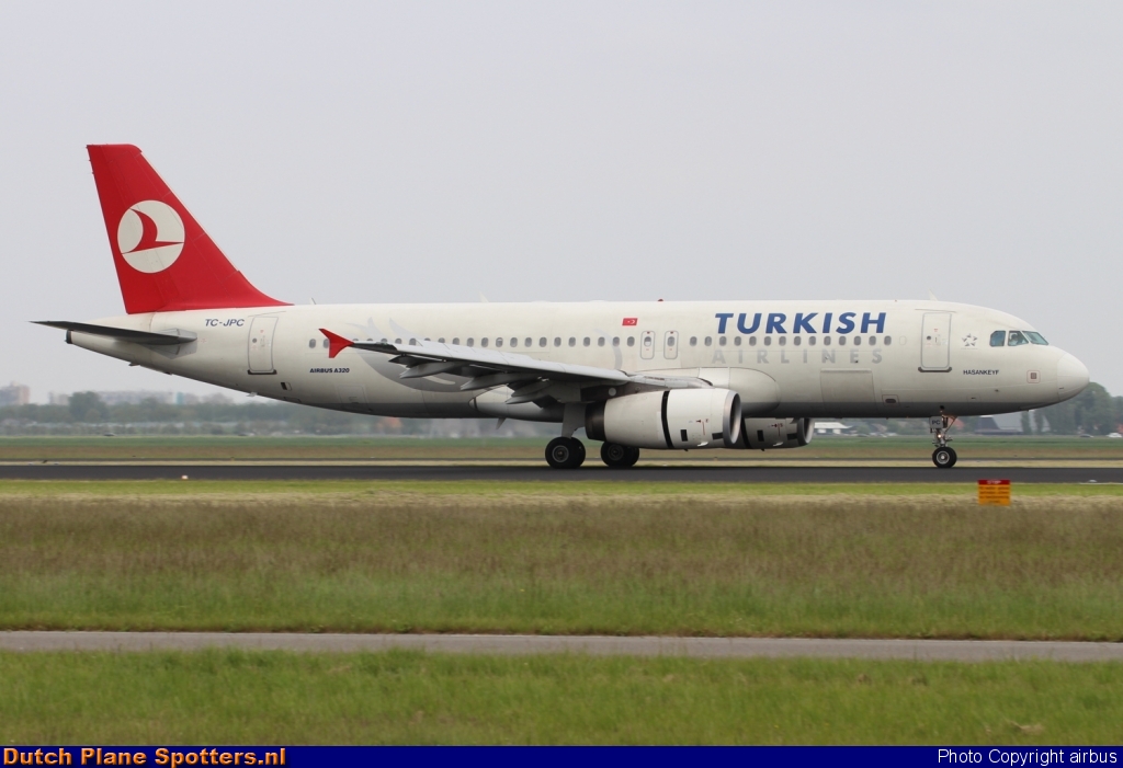 TC-JPC Airbus A320 Turkish Airlines by airbus