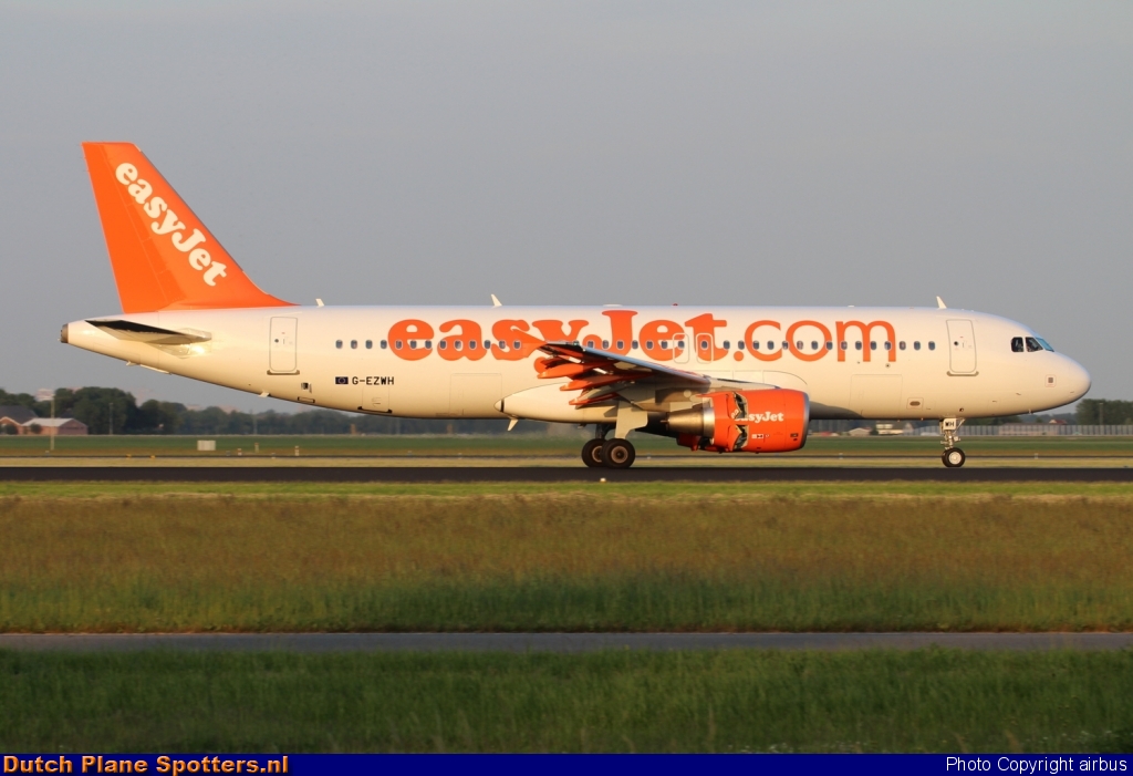 G-EZWH Airbus A320 easyJet by airbus