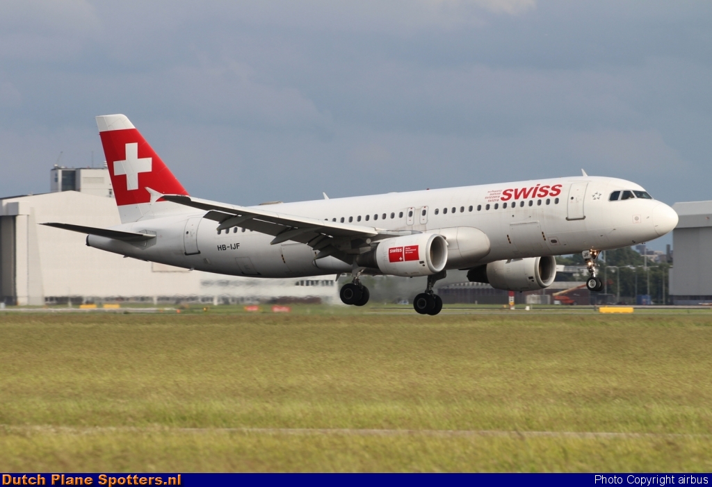 HB-IJF Airbus A320 Swiss International Air Lines by airbus
