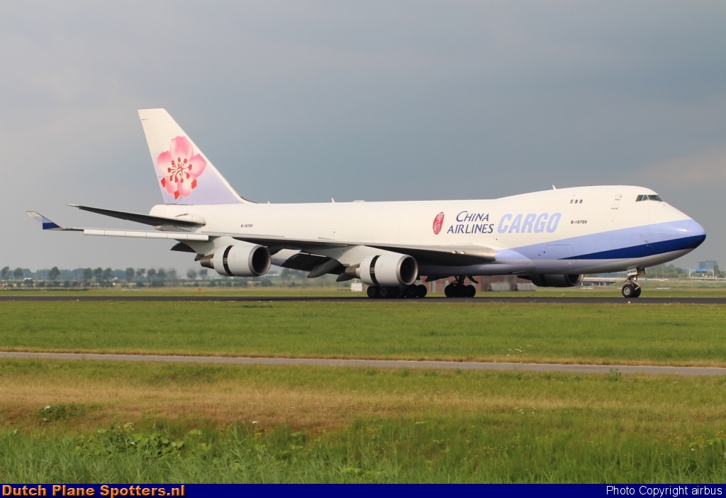 B-18709 Boeing 747-400 China Airlines Cargo by airbus