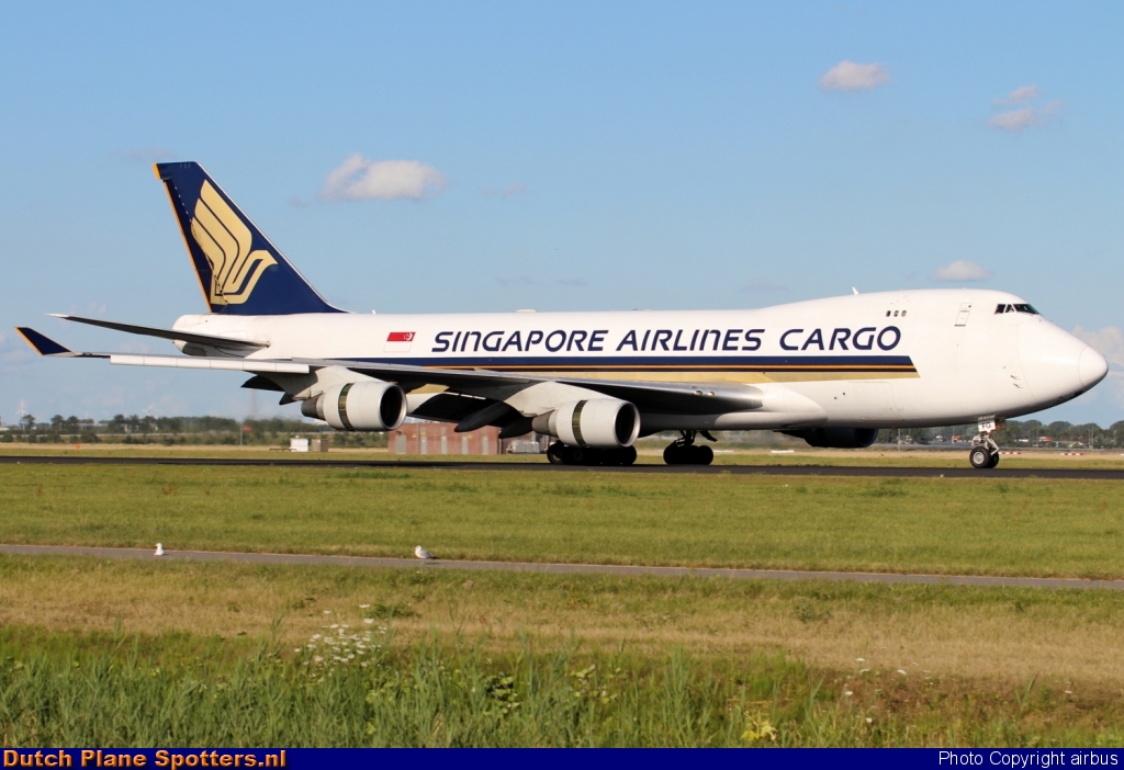 9V-SFG Boeing 747-400 Singapore Airlines Cargo by airbus