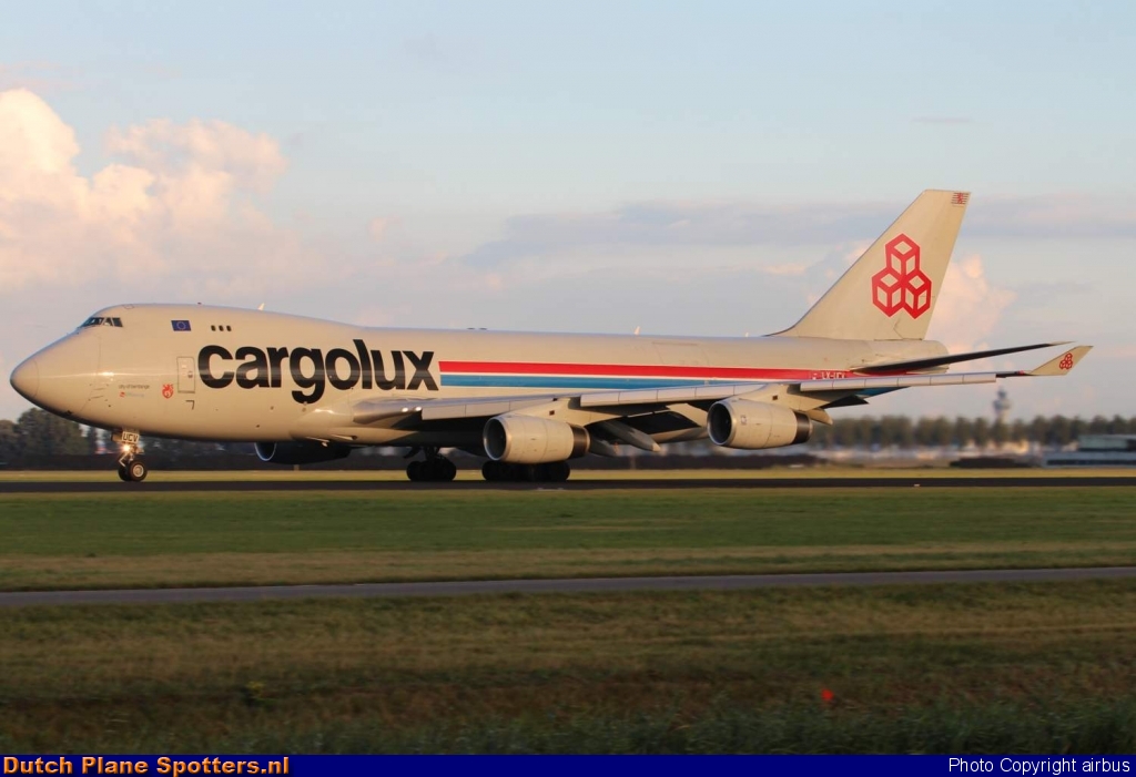 LX-UCV Boeing 747-400 Cargolux by airbus