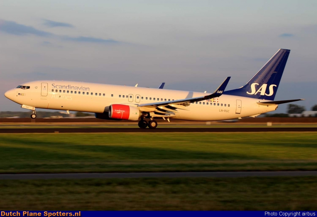 LN-RGC Boeing 737-800 SAS Scandinavian Airlines by airbus