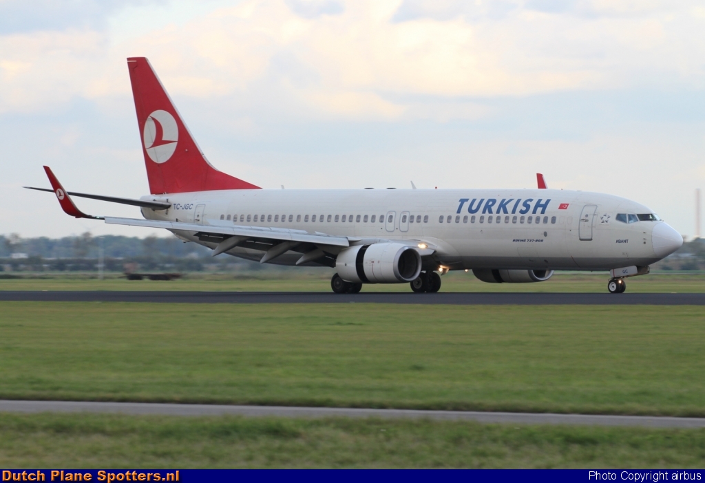 TC-JGC Boeing 737-800 Turkish Airlines by airbus
