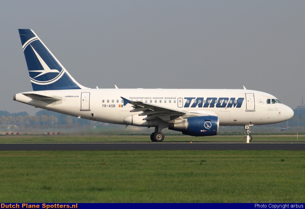 YR-ASB Airbus A318 TAROM by airbus