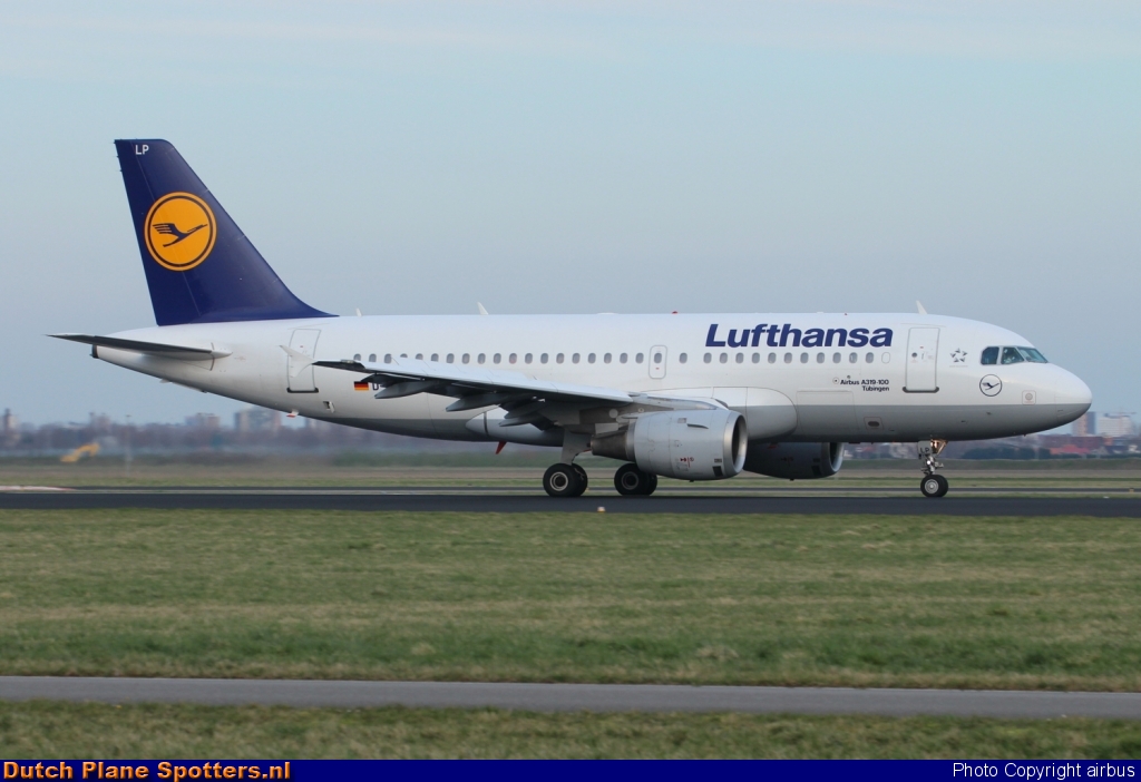 D-AILP Airbus A319 Lufthansa by airbus