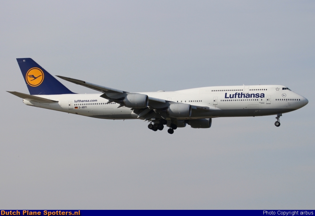 D-ABYI Boeing 747-8 Lufthansa by airbus