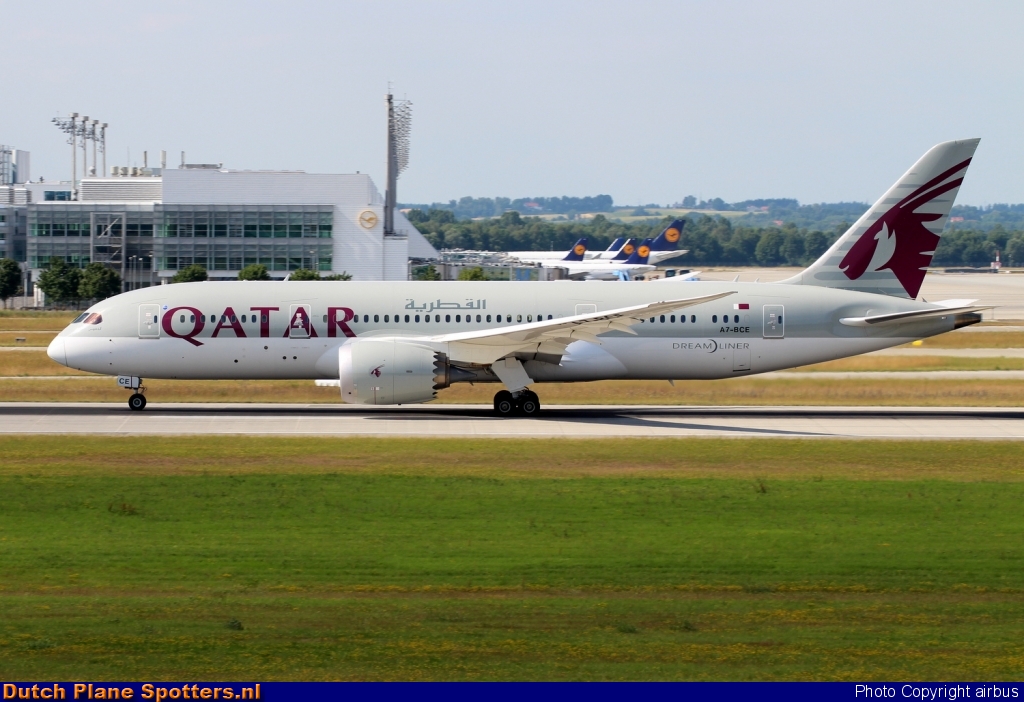 A7-BCE Boeing 787-8 Dreamliner Qatar Airways by airbus