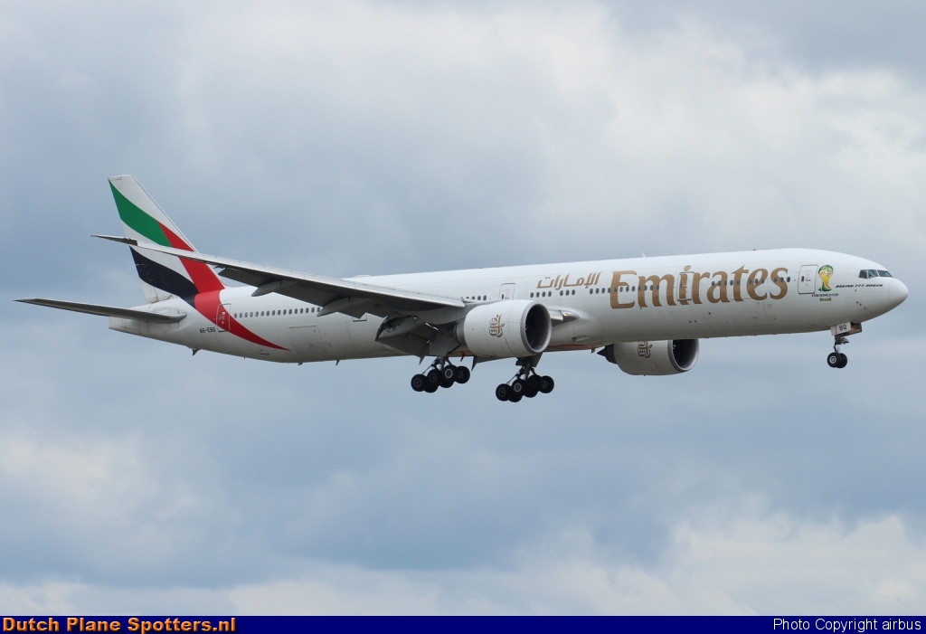A6-EBQ Boeing 777-300 Emirates by airbus