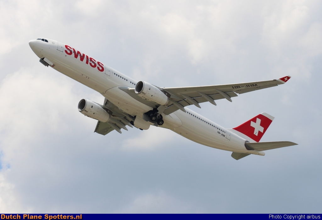 HB-JHM Airbus A330-300 Swiss International Air Lines by airbus