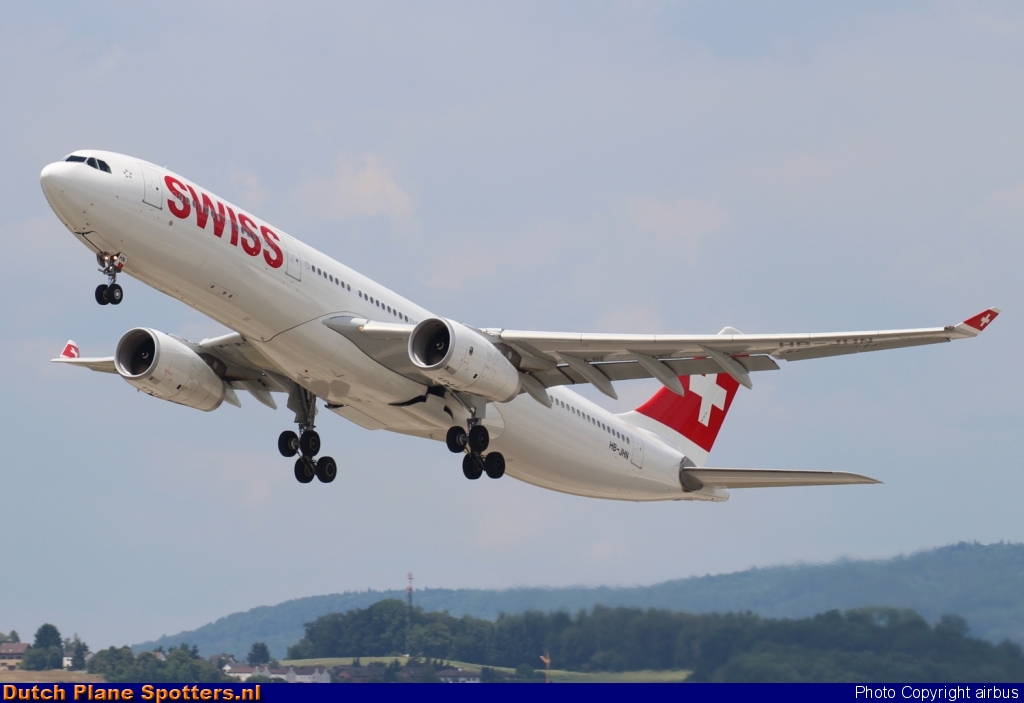 HB-JHN Airbus A330-300 Swiss International Air Lines by airbus