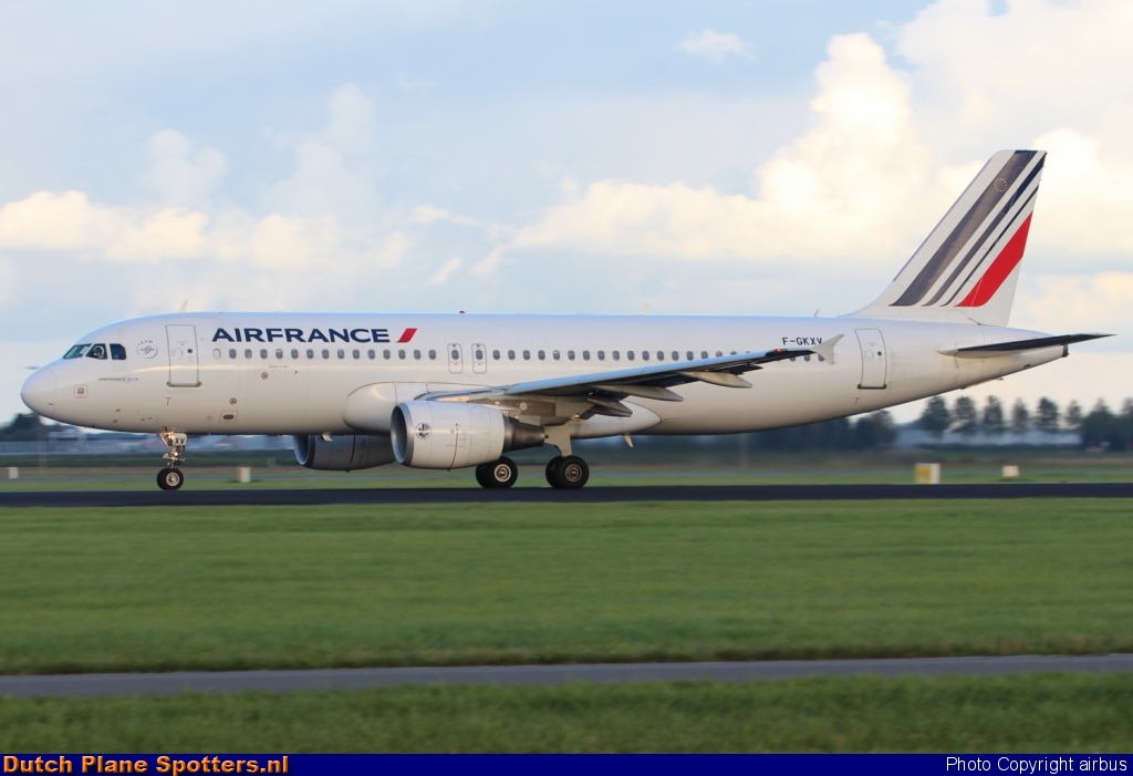 F-GKXV Airbus A320 Air France by airbus
