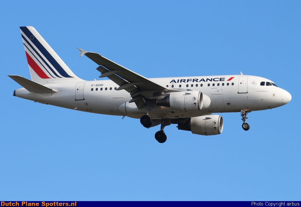 F-GUGI Airbus A318 Air France by airbus