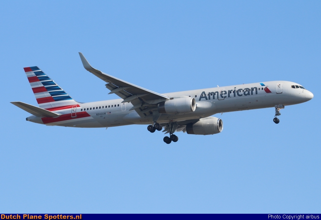 N942UW Boeing 757-200 American Airlines by airbus