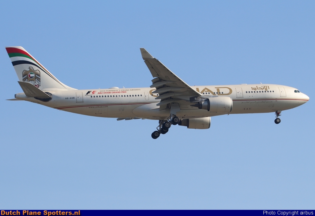 A6-AGB Airbus A330-200 Etihad by airbus