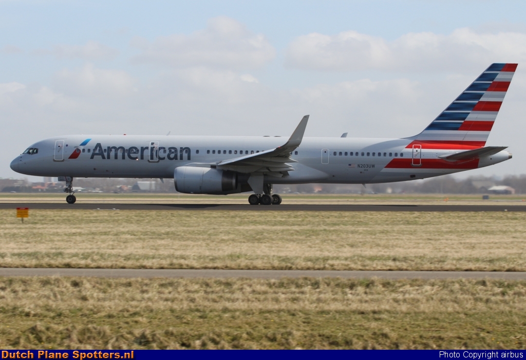N203UW Boeing 757-200 American Airlines by airbus