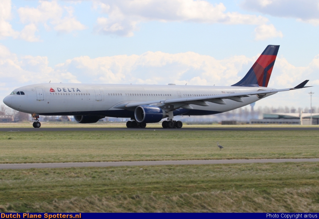 N815NW Airbus A330-300 Delta Airlines by airbus