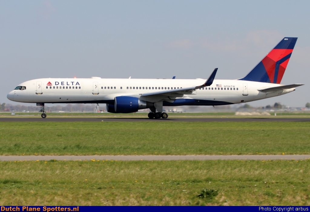 N706TW Boeing 757-200 Delta Airlines by airbus