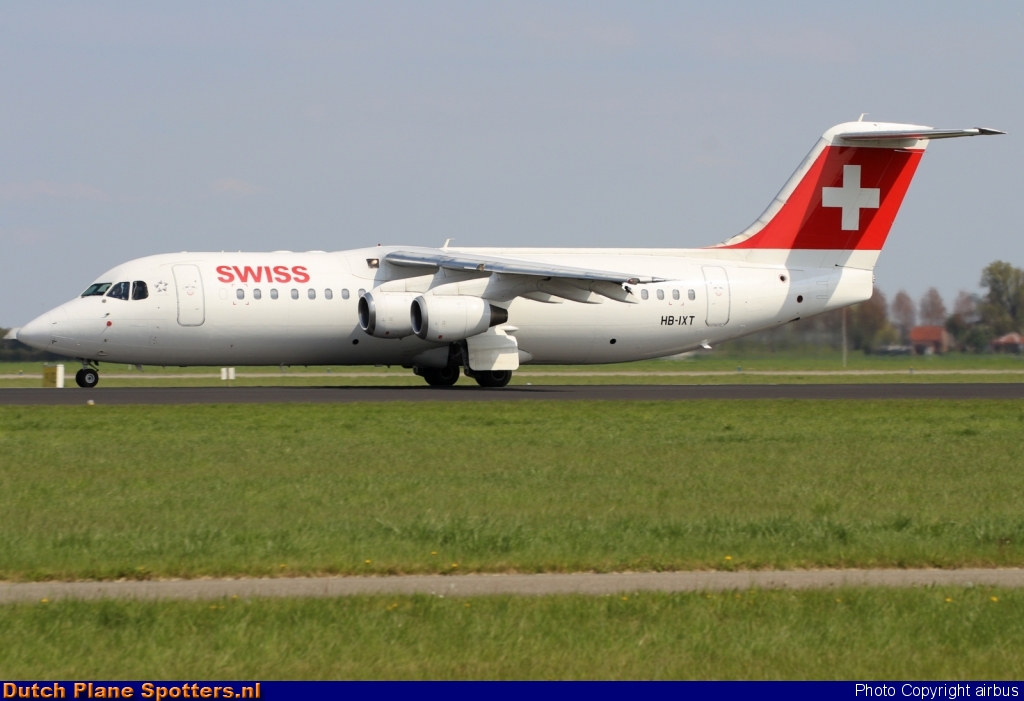 HB-IXT BAe 146 Swiss International Air Lines by airbus