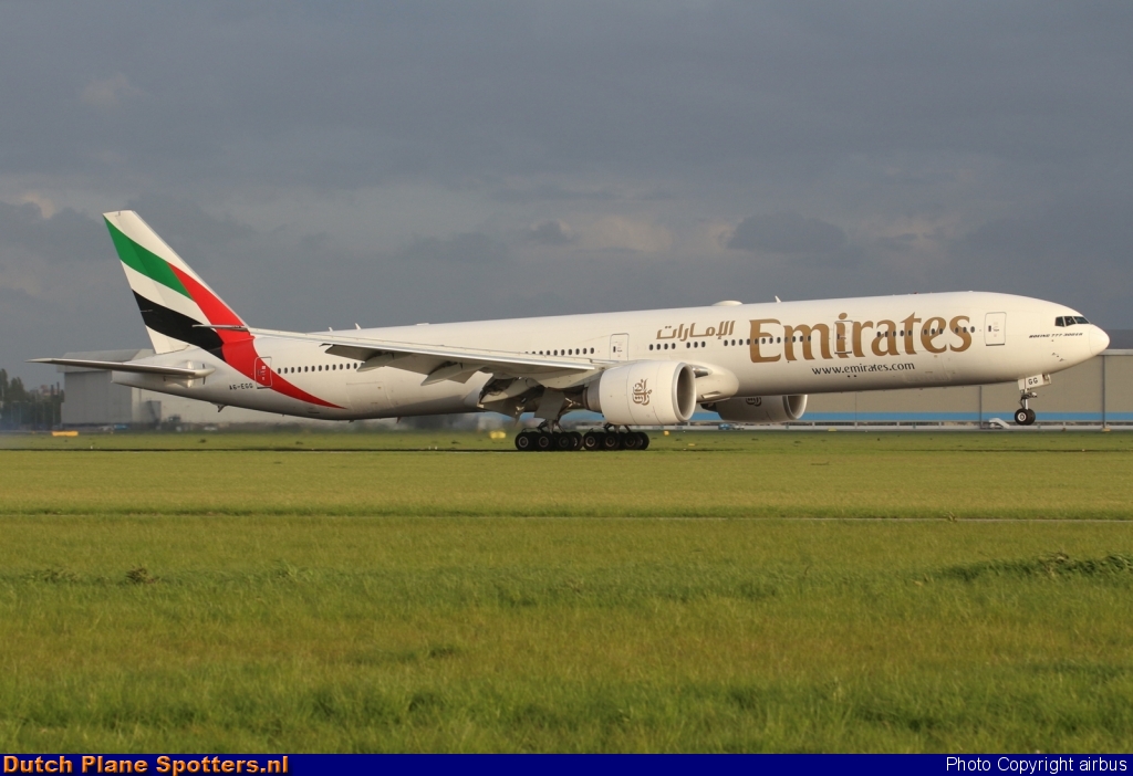 A6-EGG Boeing 777-300 Emirates by airbus