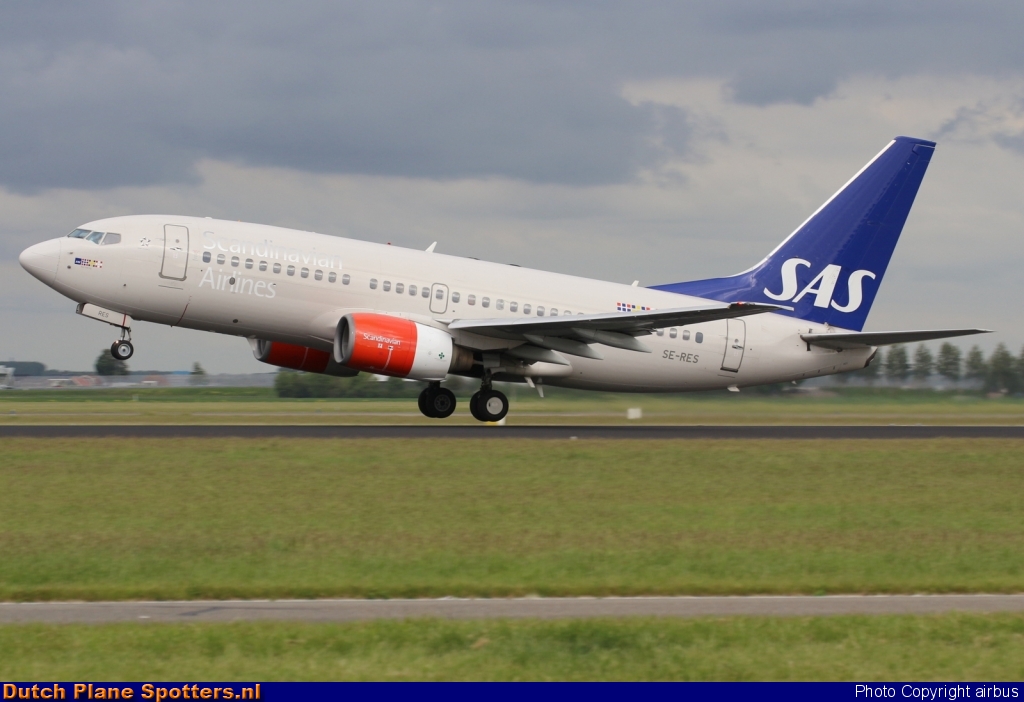 SE-RES Boeing 737-700 SAS Scandinavian Airlines by airbus