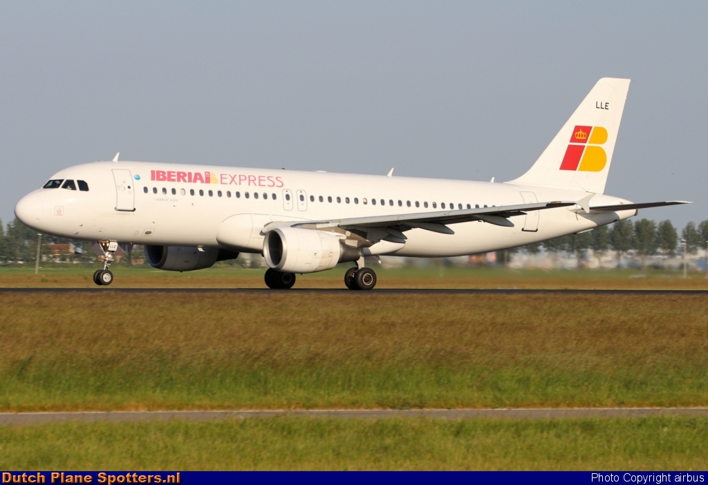 EC-LLE Airbus A320 Iberia Express by airbus