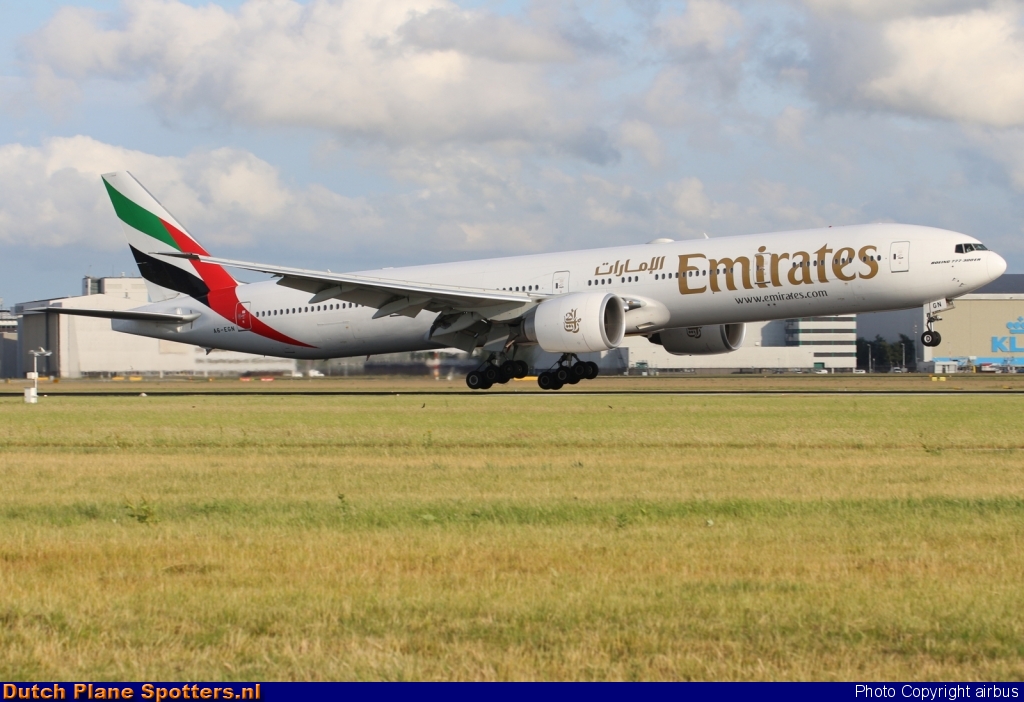 A6-EGN Boeing 777-300 Emirates by airbus