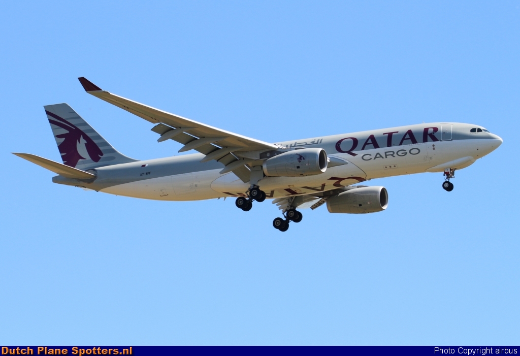 A7-AFF Airbus A330-200 Qatar Airways by airbus