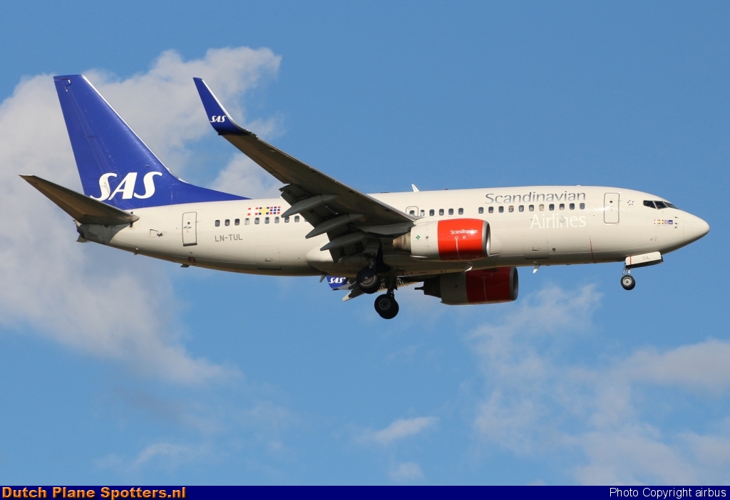 LN-TUL Boeing 737-700 SAS Scandinavian Airlines by airbus