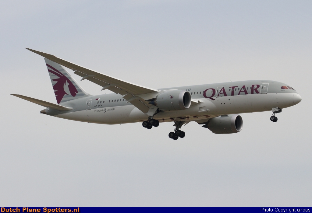 A7-BCV Boeing 787-8 Dreamliner Qatar Airways by airbus