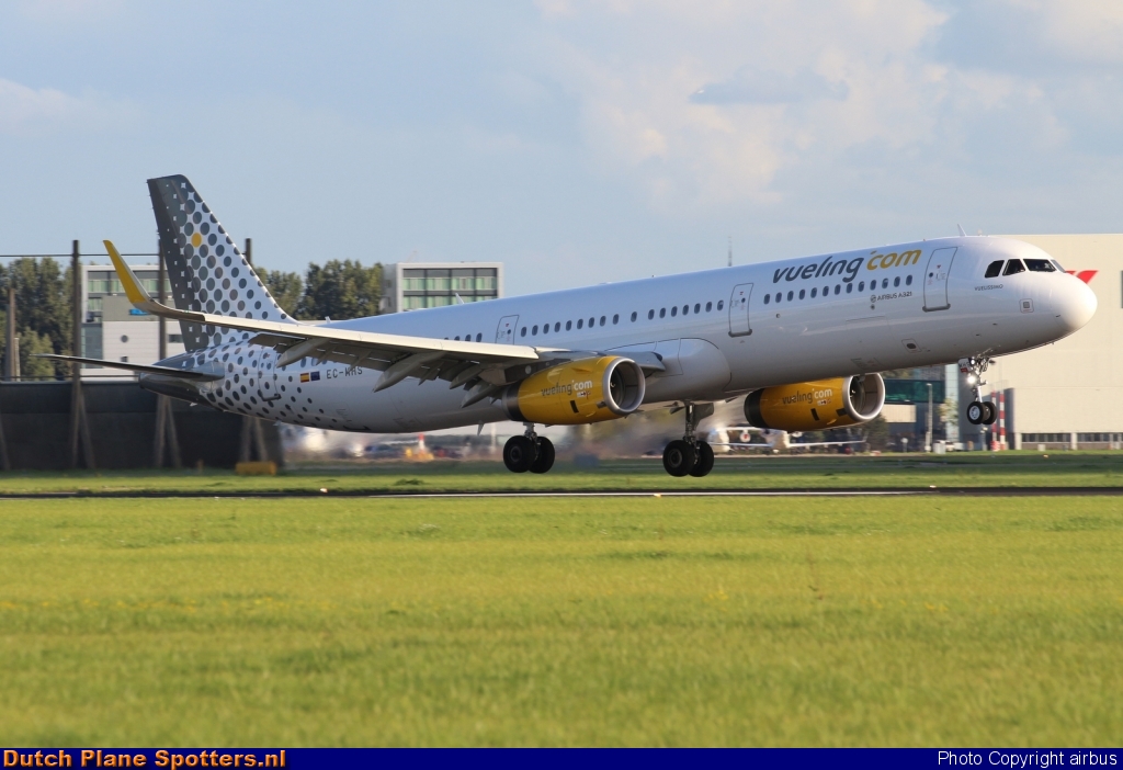 EC-MHS Airbus A321 Vueling.com by airbus