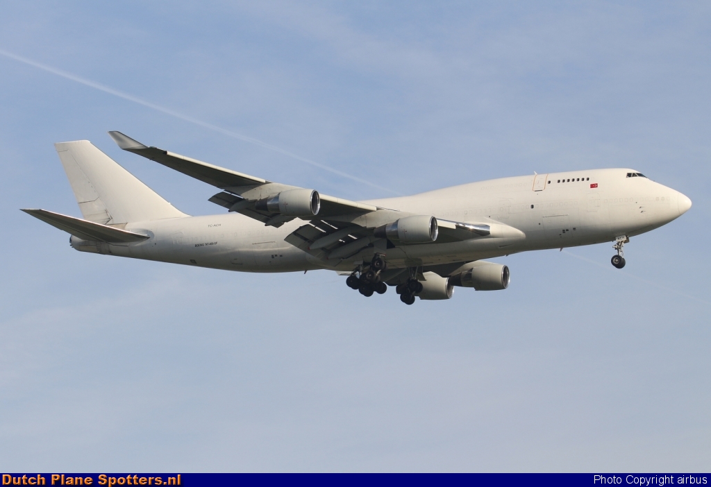 TC-ACH Boeing 747-400 ACT Airlines by airbus