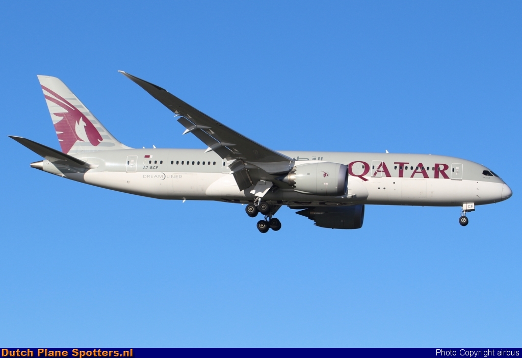 A7-BCF Boeing 787-8 Dreamliner Qatar Airways by airbus