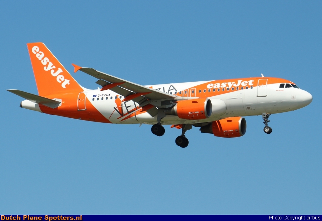 G-EZDW Airbus A319 easyJet by airbus
