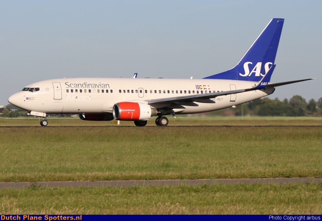 SE-REY Boeing 737-700 SAS Scandinavian Airlines by airbus