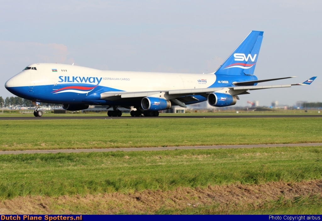 4K-SW008 Boeing 747-400 Silk Way Airlines by airbus
