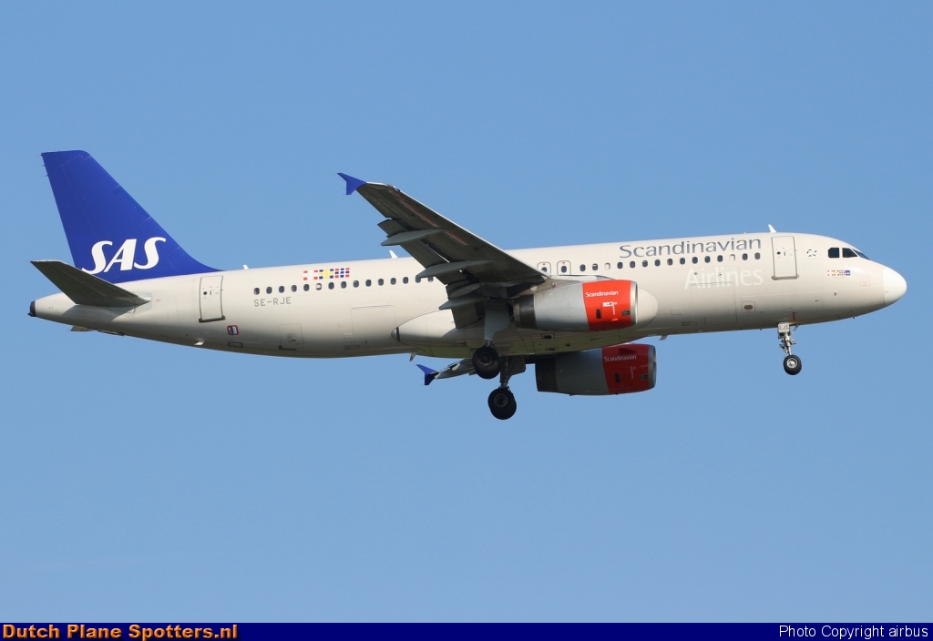 SE-RJE Airbus A320 SAS Scandinavian Airlines by airbus