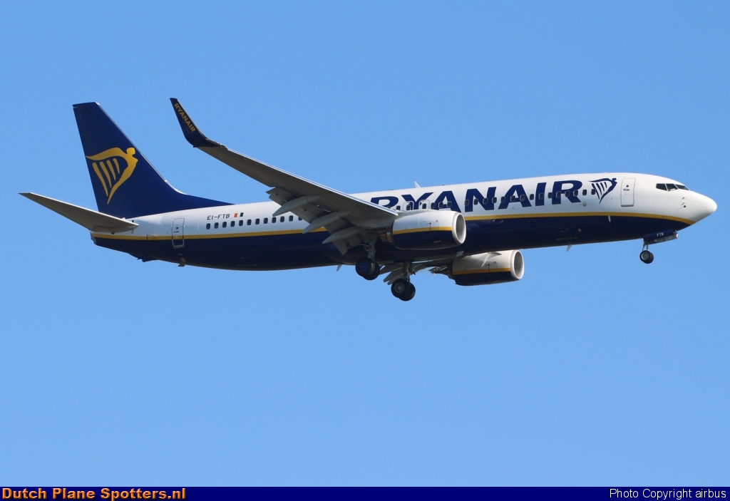 EI-FTB Boeing 737-800 Ryanair by airbus