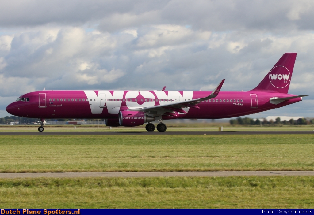 TF-GMA Airbus A321 WOW air by airbus