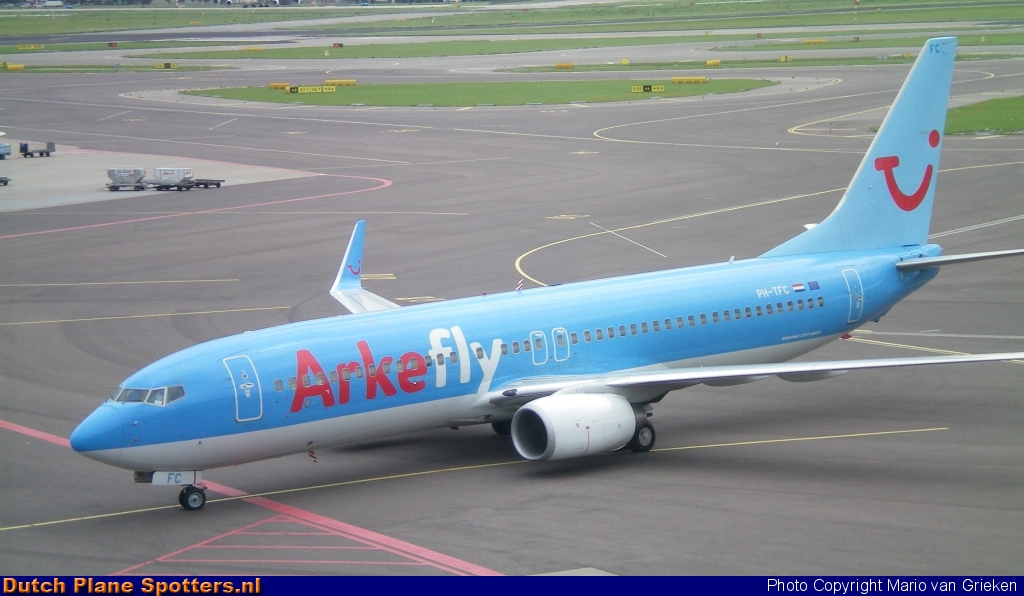PH-TFC Boeing 737-800 ArkeFly by MariovG