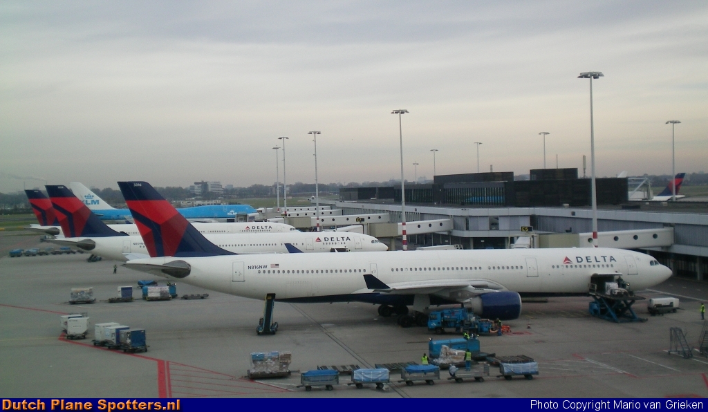 N816NW Airbus A330-300 Delta Airlines by MariovG