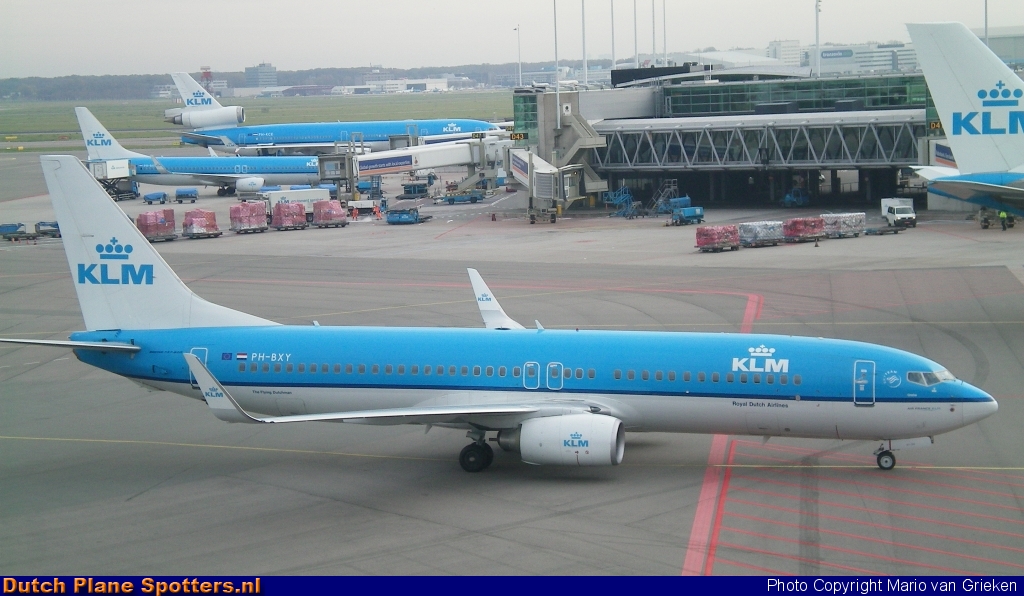 PH-BXY Boeing 737-800 KLM Royal Dutch Airlines by MariovG