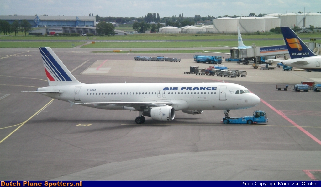 F-GHOQ Airbus A320 Air France by MariovG