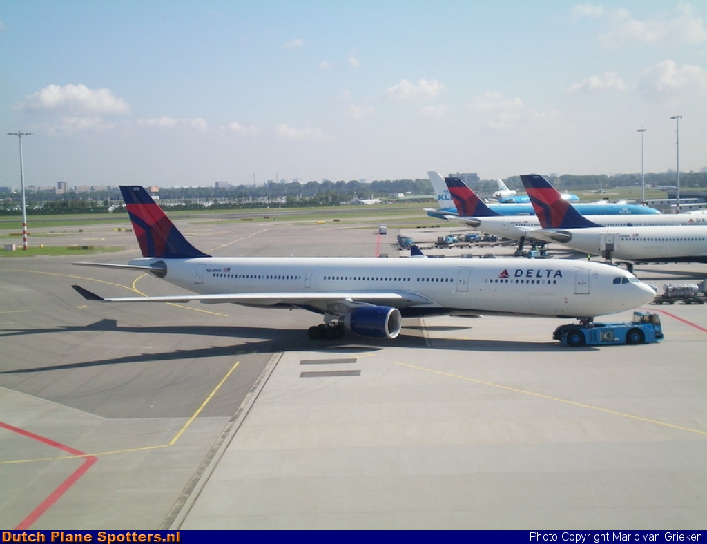N818NW Airbus A330-300 Delta Airlines by MariovG