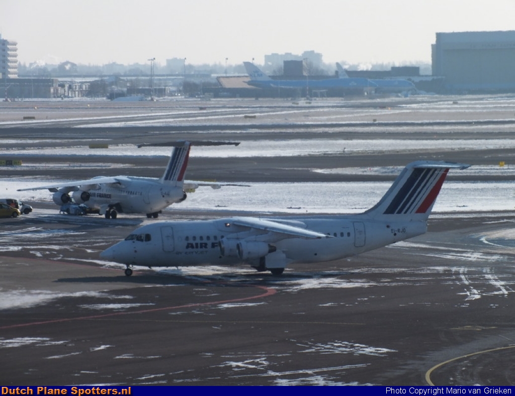 EI-RJO BAe 146 Cityjet (Air France) by MariovG