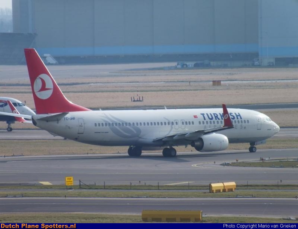 TC-JHF Boeing 737-800 Turkish Airlines by MariovG
